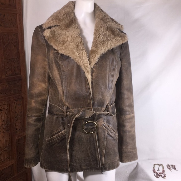 Real leather jacket w faux fur collar - Picture 4 of 8